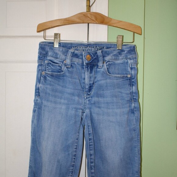 American Eagle Super Super Stretch Skinny Jeans in Light Wash - Picture 2 of 6